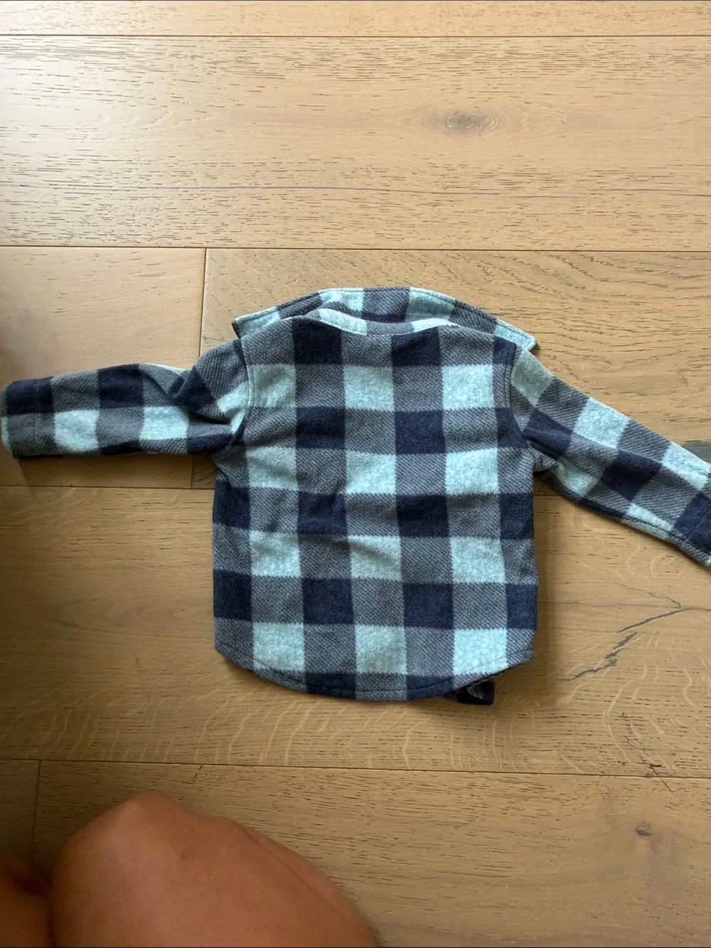 Old Navy Plaid Fleece Button-Down in Navy and Light Blue